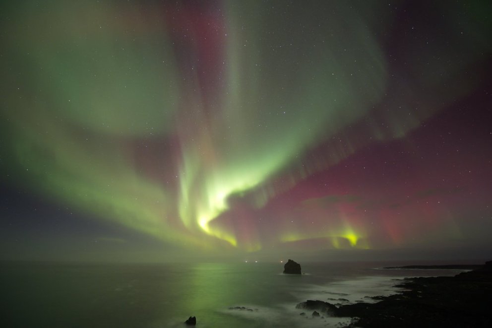 best time to visit iceland for the northern lights